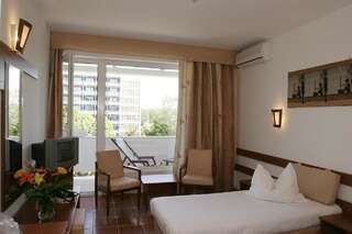 Отель Hotel 2D Resort and Spa Нептун Стандартный двухместный номер с 1 кроватью или 2 отдельными кроватями и балконом-3