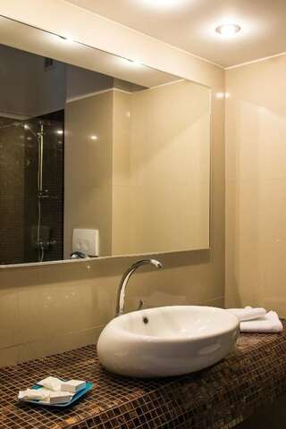 Отель Hotel 2D Resort and Spa Нептун Улучшенный двухместный номер с 1 кроватью или 2 отдельными кроватями-2